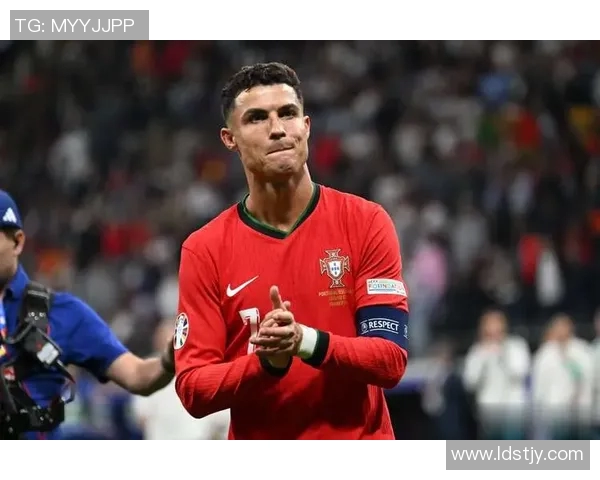 世界杯最帅足球球星盘点谁是球场上的颜值担当和时尚偶像