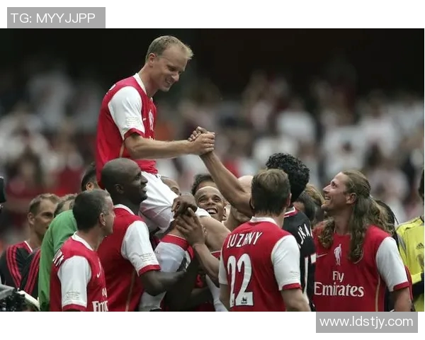 苏联足球传奇人物回顾：那些改变历史的球星与他们的辉煌岁月